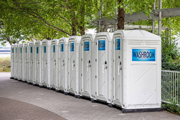 Best Portable restroom trailer rental  in Staten Island, NY